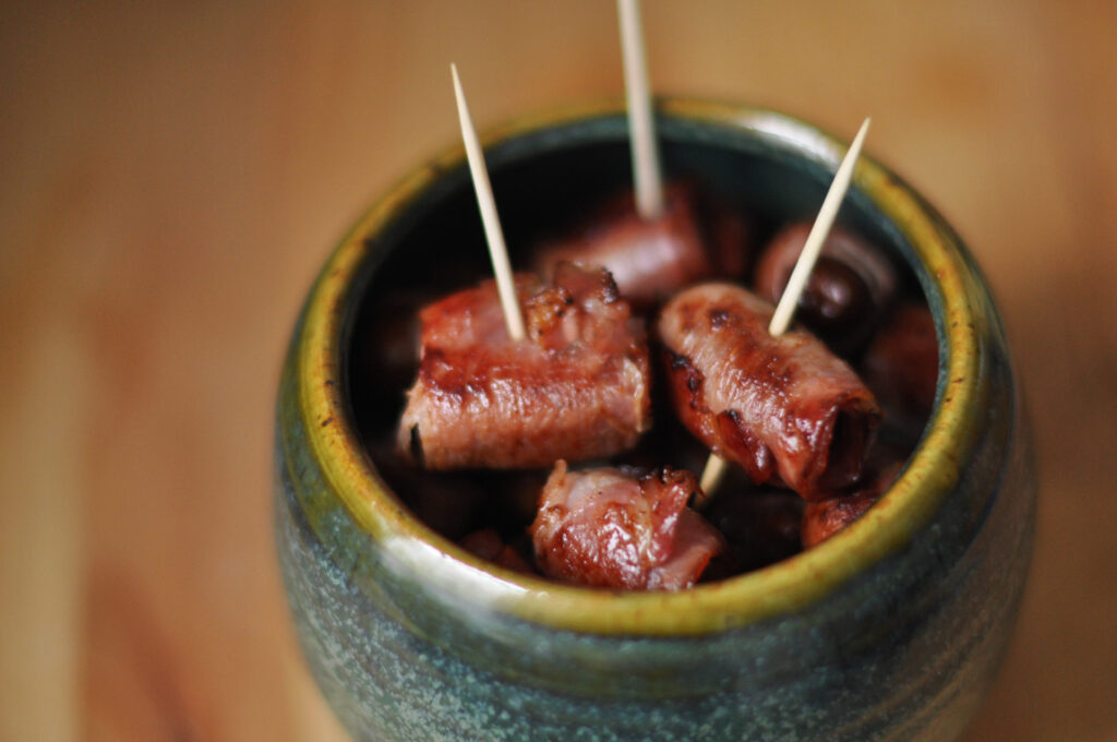 Dátiles con bacon - Datteln im Speckmantel