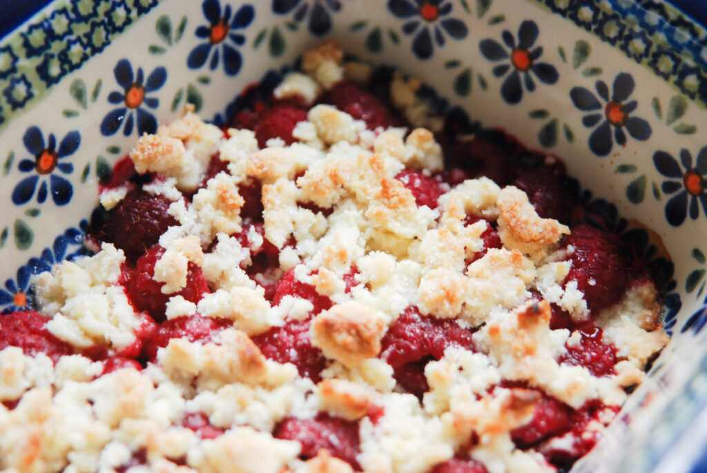 Raspberry Crumble - Gebackene Himbeeren mit Streuseln