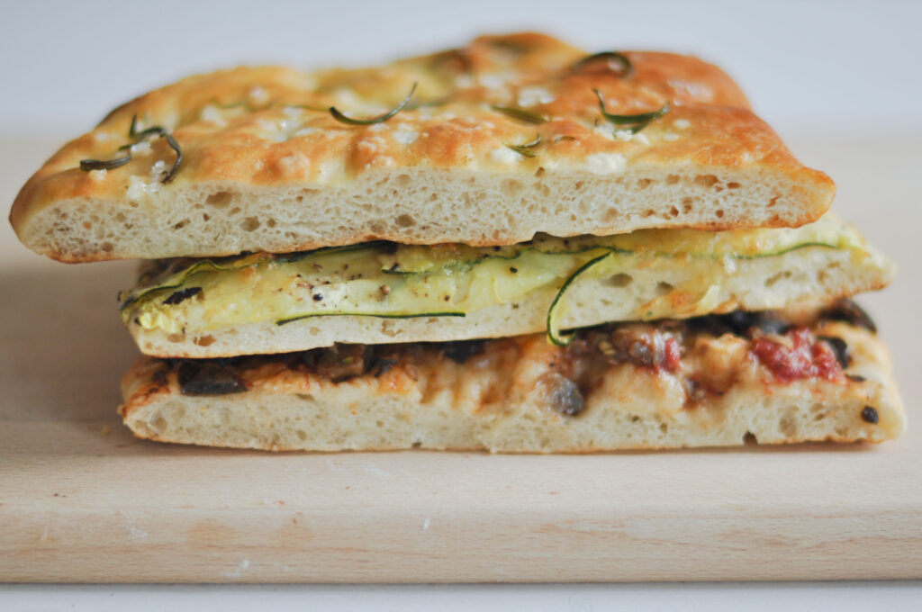 Focaccia mit Rosmarin Caponata Zucchini