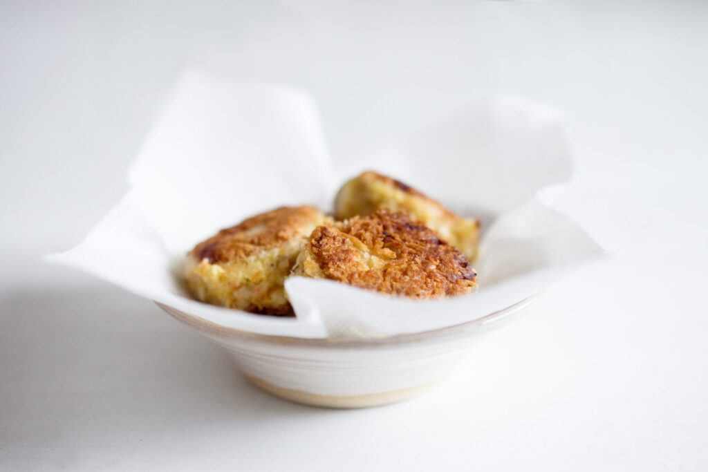 Japanische Kroketten mit Schweinefleisch und Yakitori-Sauce - Korokke