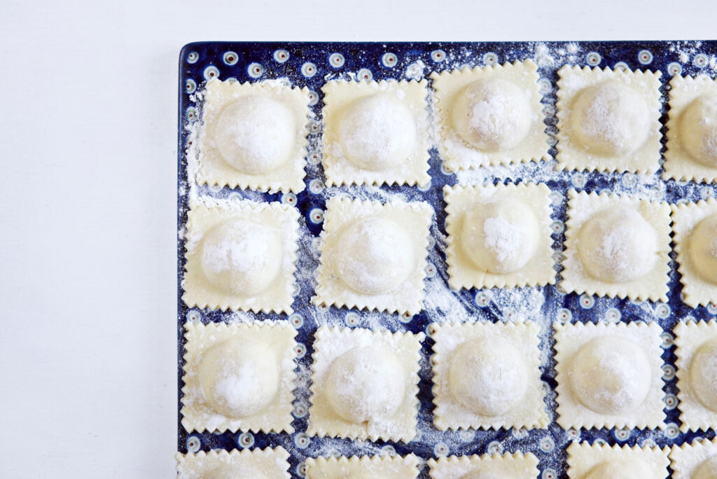 Prosciutto-Ricotta-Ravioli mit Parmesan