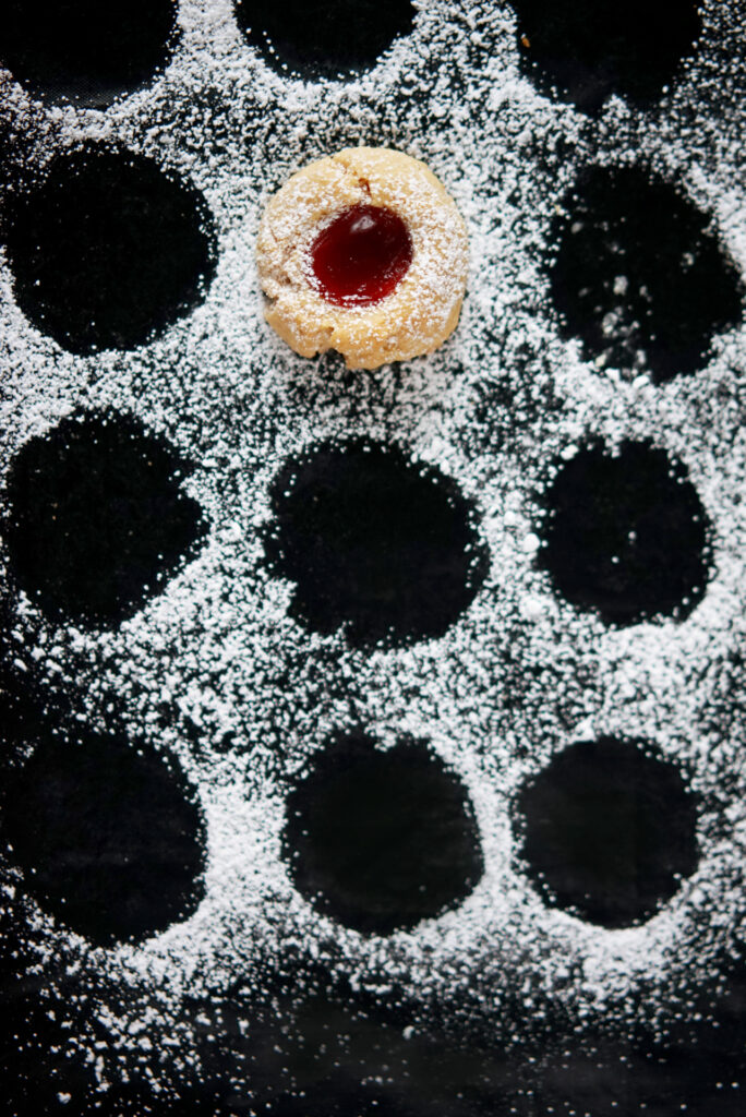 Erdnussbutter-Marmeladen-Kekse - PB&J Thumbprints