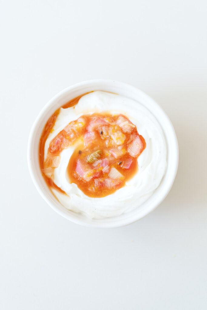 Rhabarberkompott mit Orange und Kardamom