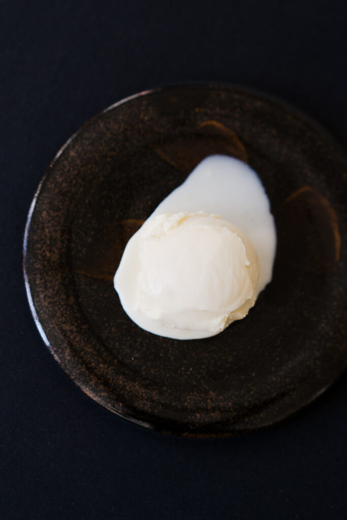 Weißes Schokoladeneis