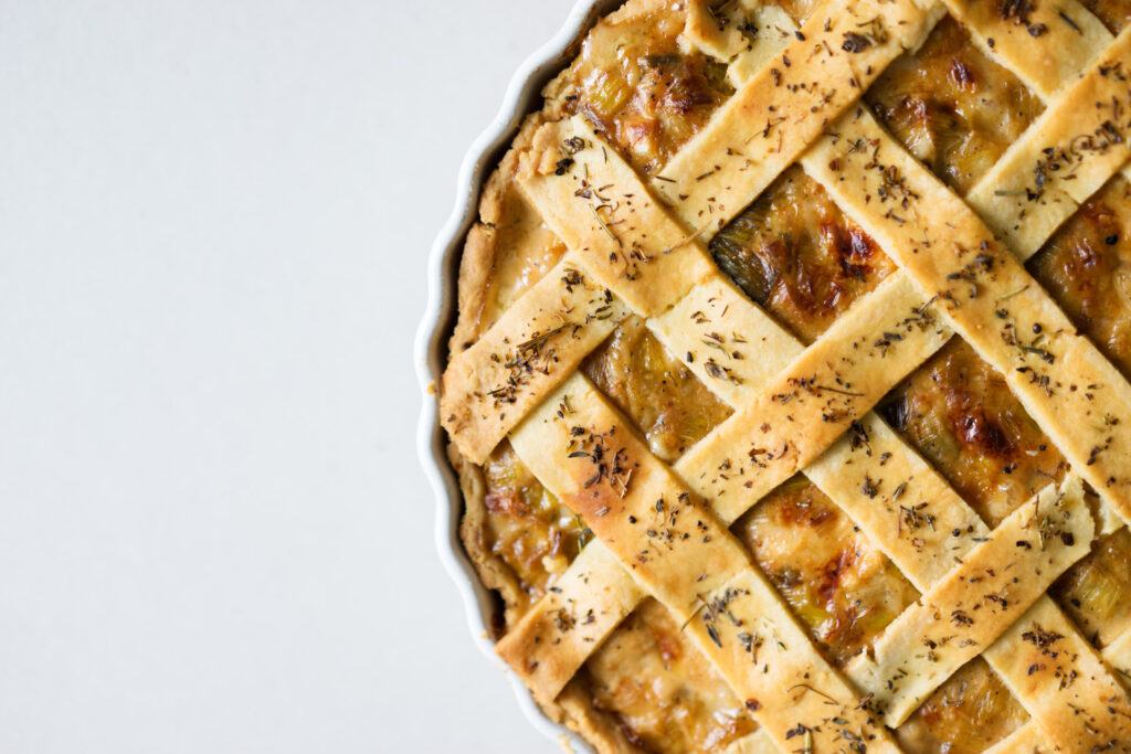Französische Hähnchen-Lauch-Pastete - Tourte au poulet