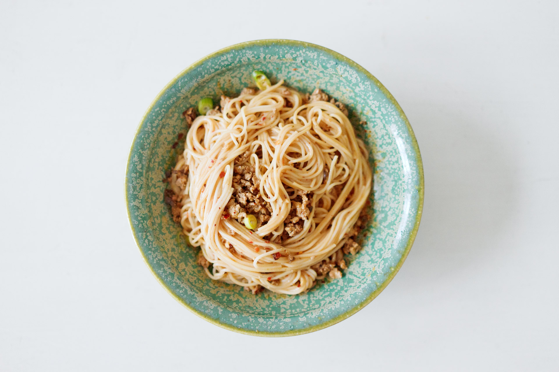 Chinesische Nudeln mit Hackfleisch und Chiliöl - Dan Dan Mian