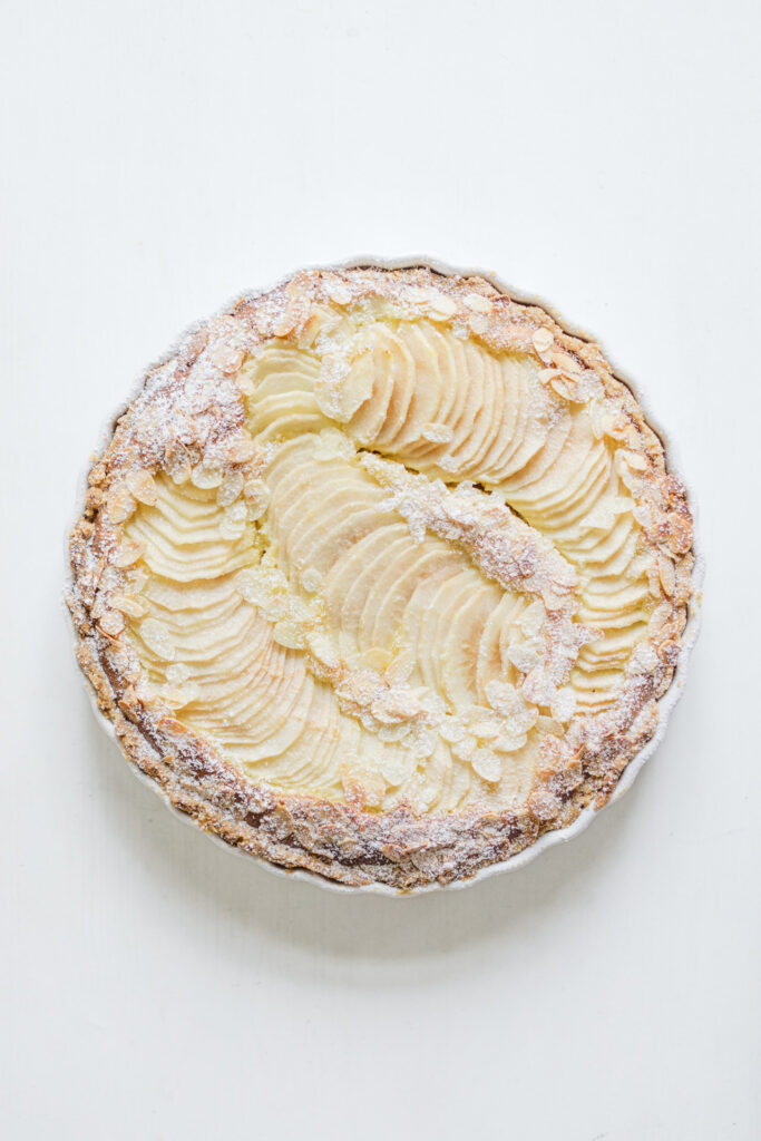 Mandeltarte mit Birnen und Schokolade - Tarte frangipane aux poires