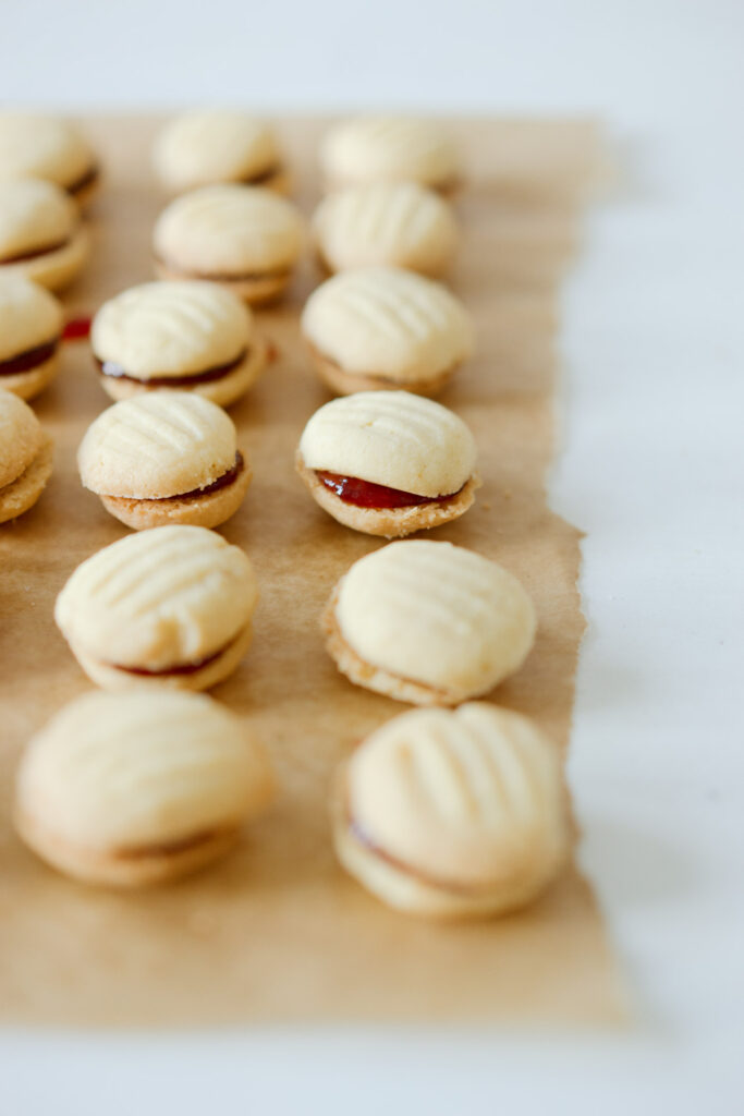 Gefüllte Vanilleplätzchen mit Quittengelee