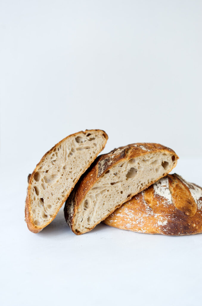 Helles Weizenbrot mit Sauerteig