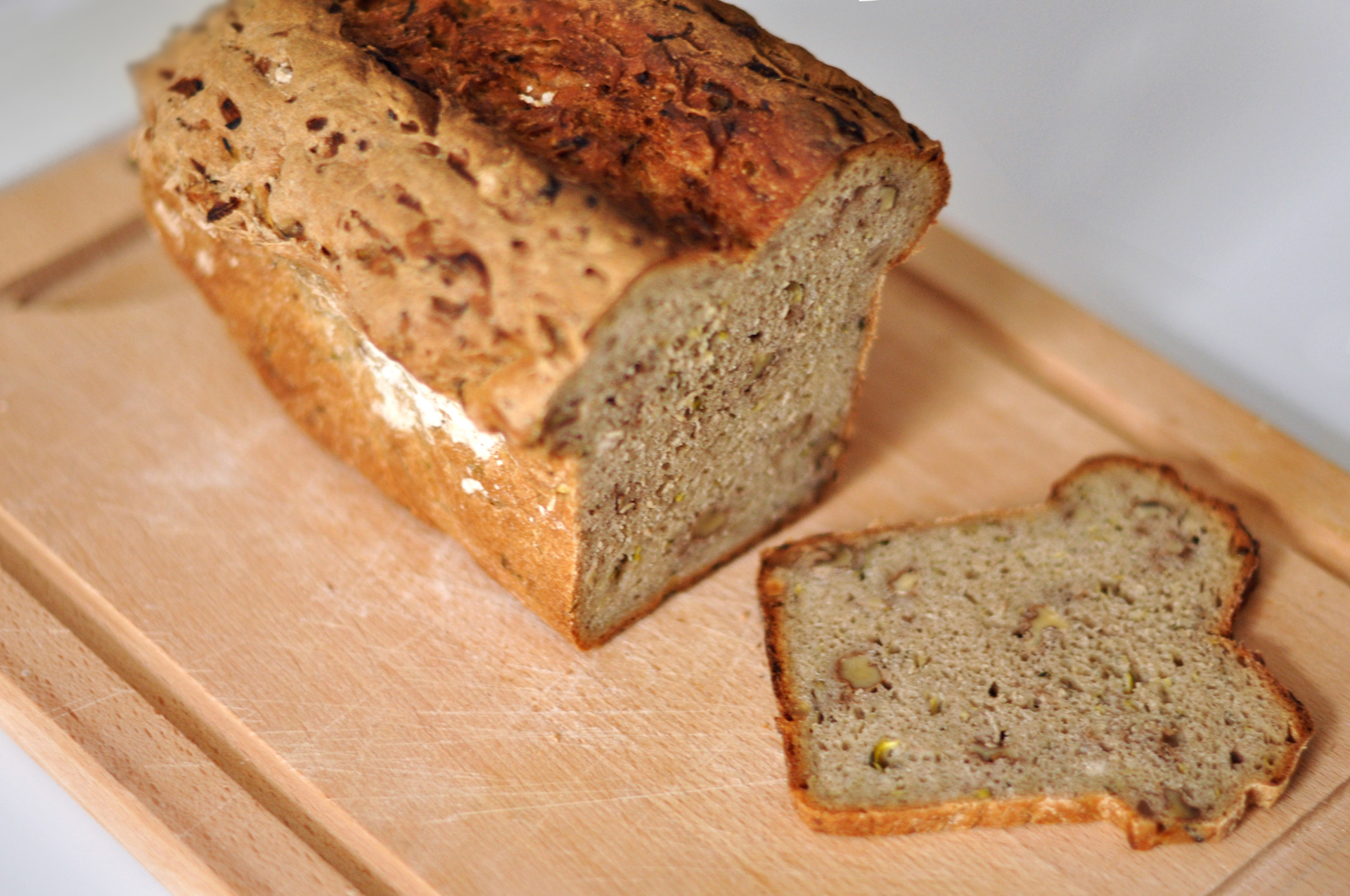 „Zucchini-Walnuss-Brot