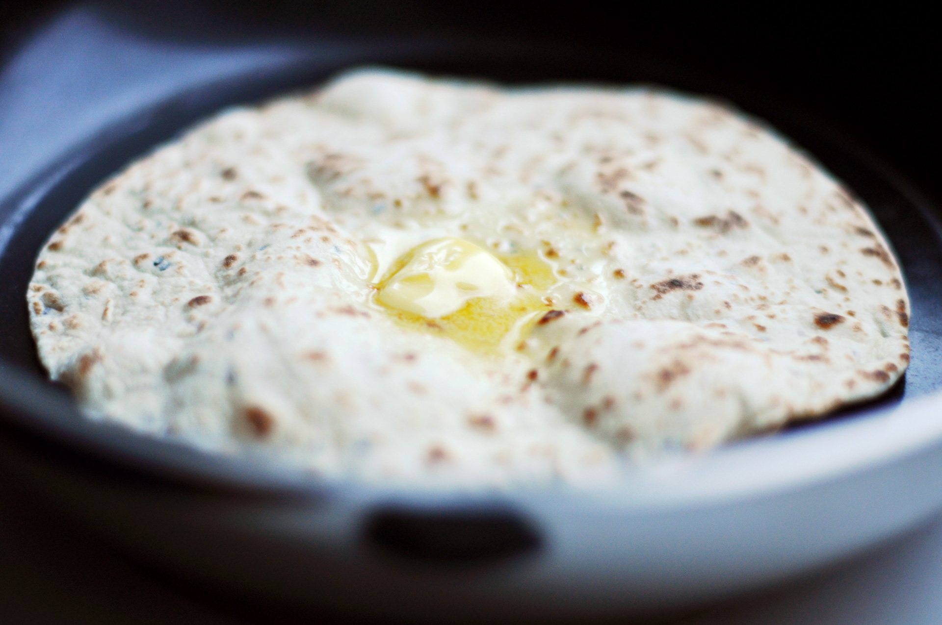 „Indischer Spinat & Naan